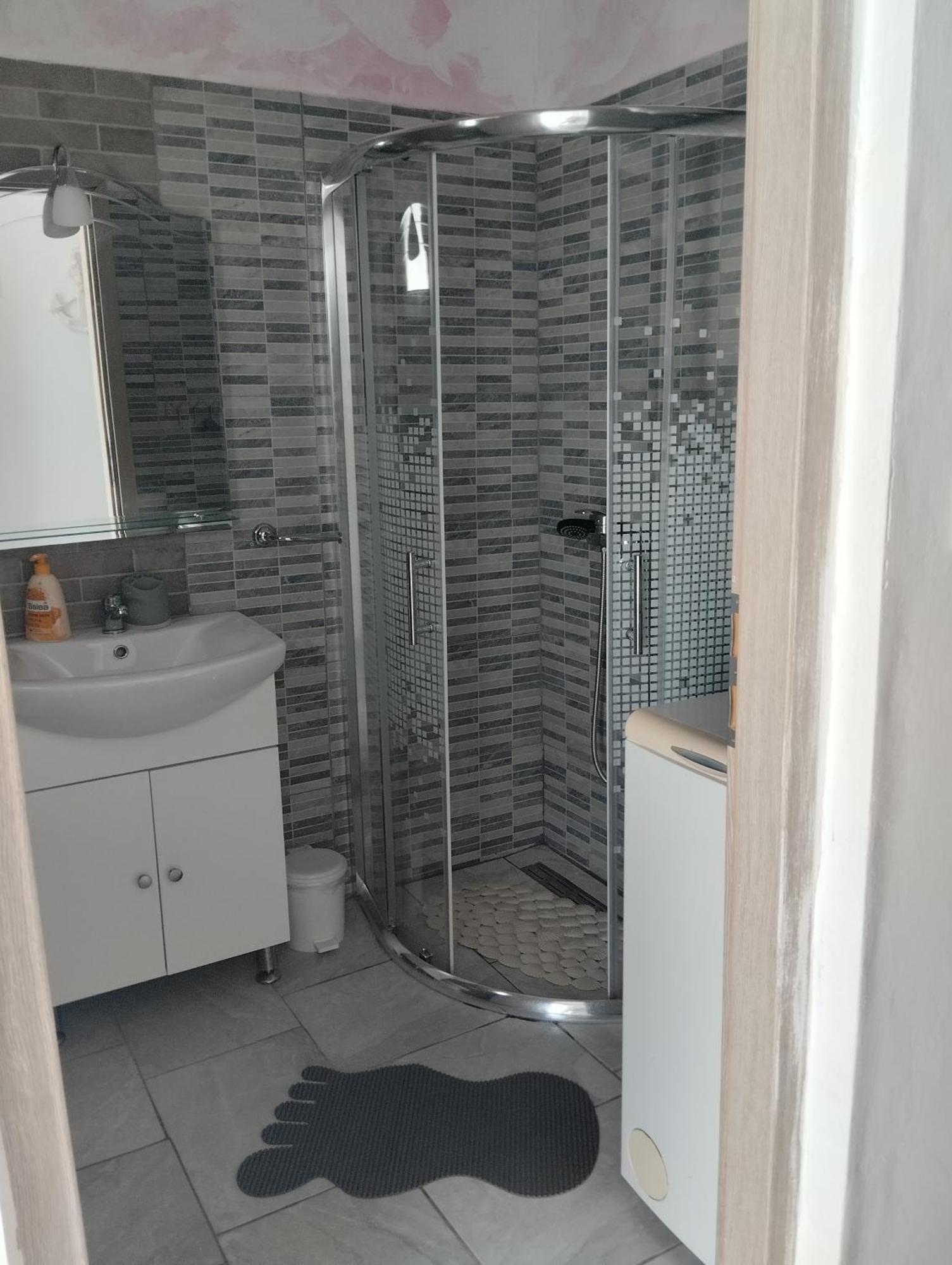 6 M, 50 M Do Plaze Apartment Barbat na Rabu Exterior photo